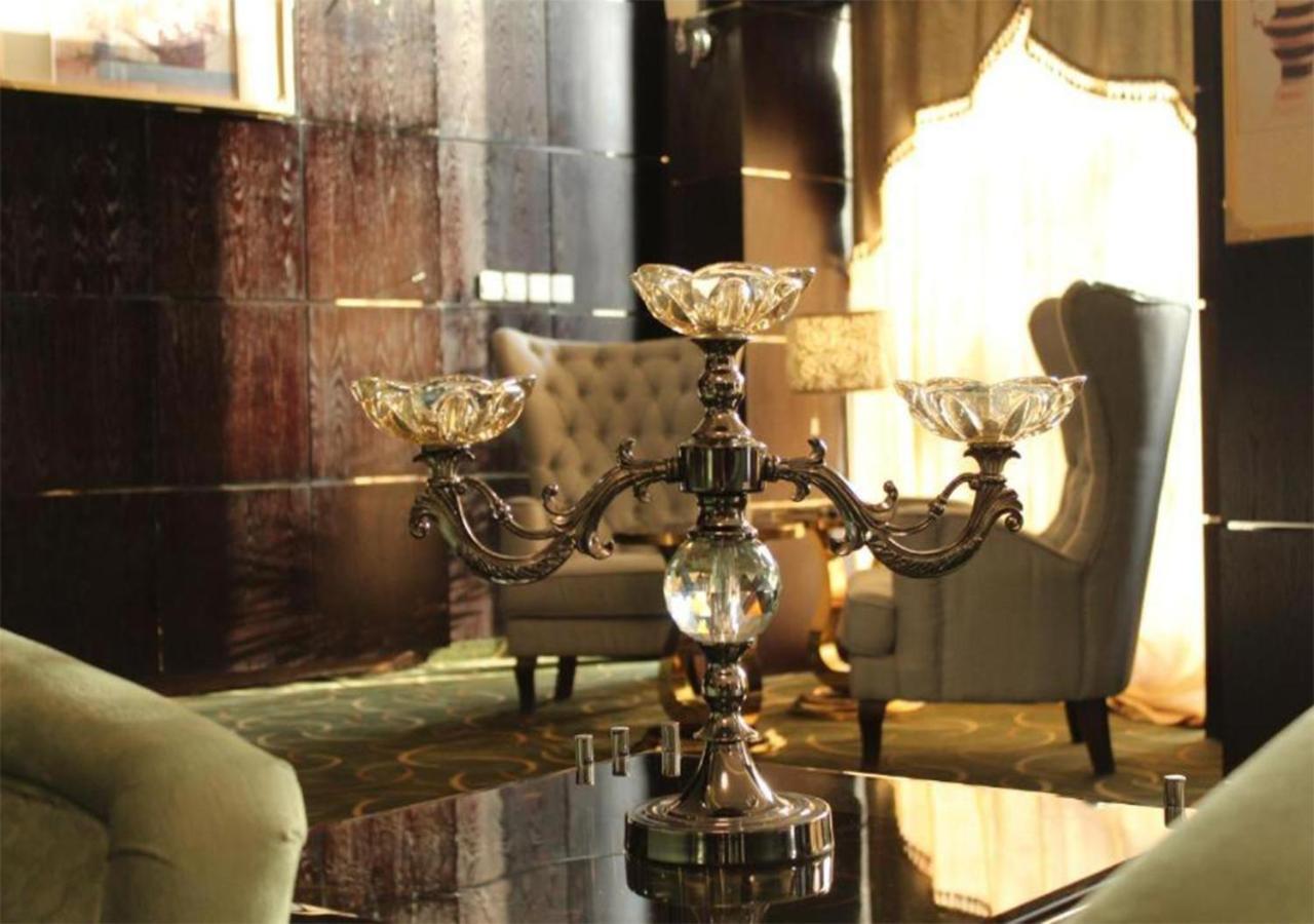 هذا منزلى الحمراء Riyadh Exterior photo