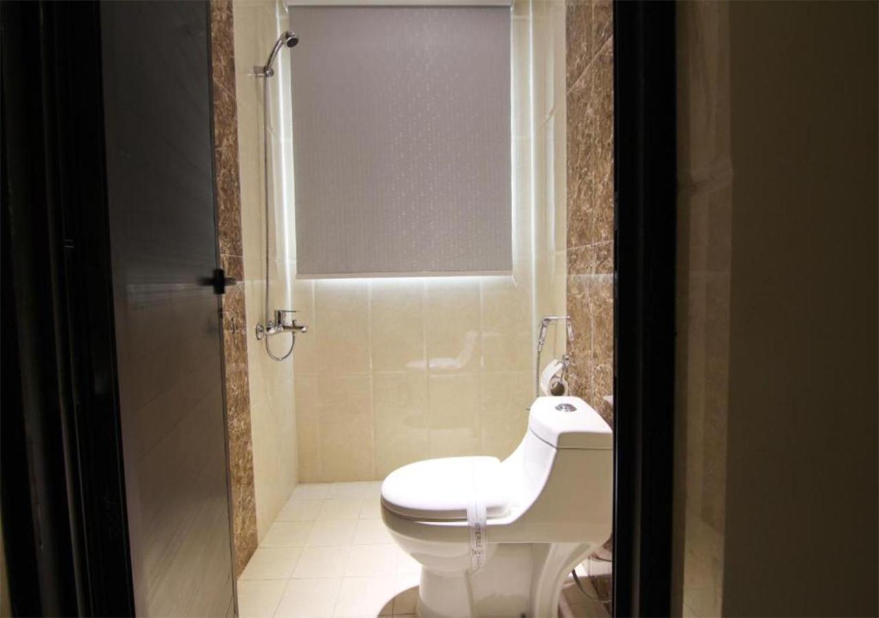 هذا منزلى الحمراء Riyadh Exterior photo