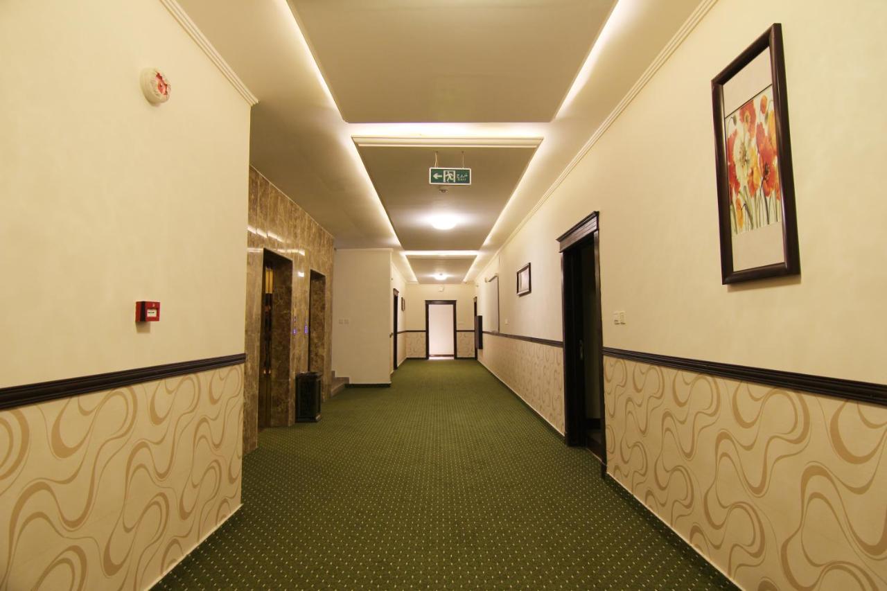 هذا منزلى الحمراء Riyadh Exterior photo