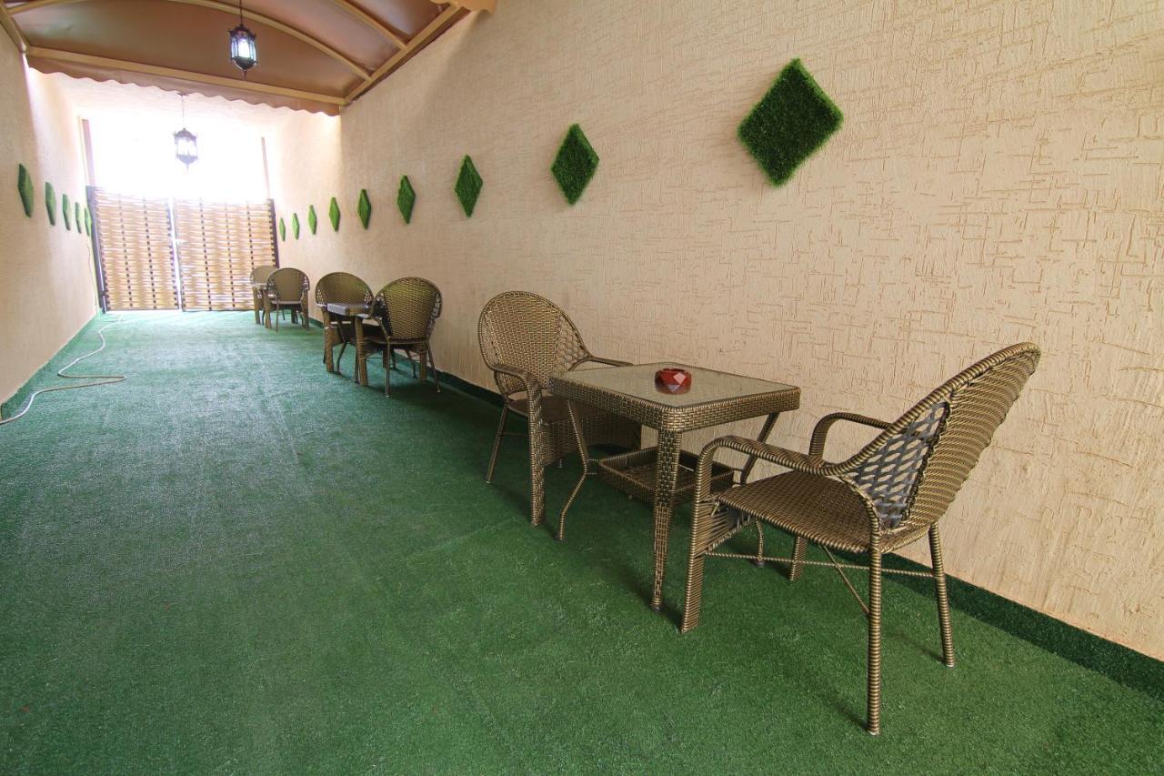 هذا منزلى الحمراء Riyadh Exterior photo